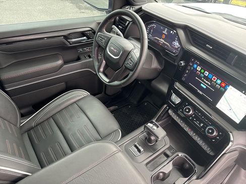 Used 2025 GMC Sierra 1500 AT4X image 34