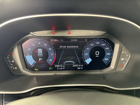 Used 2025 Audi Q3 2.0T Premium image 17