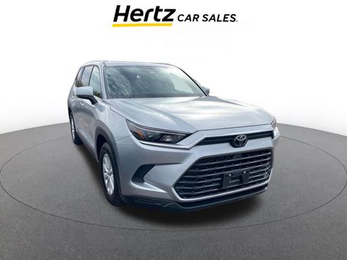 Used 2025 Toyota Grand Highlander FWD image 1