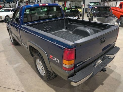 Used 2000 Chevrolet Silverado 1500 LS w/ Off-Road Chassis Pkg AWD/4WD image 16