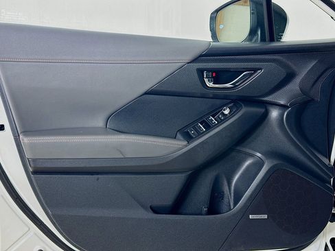 Certified 2025 Subaru Crosstrek 2.5i Limited w/ Popular Package #3A image 9