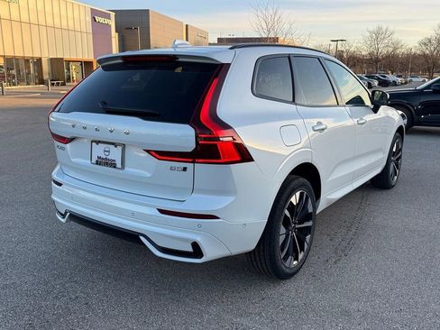 New 2026 Volvo XC60 B5 Plus w/ Climate Package image 4