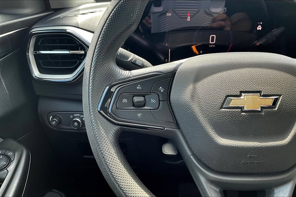 Used 2024 Chevrolet TrailBlazer LT AWD/4WD image 10