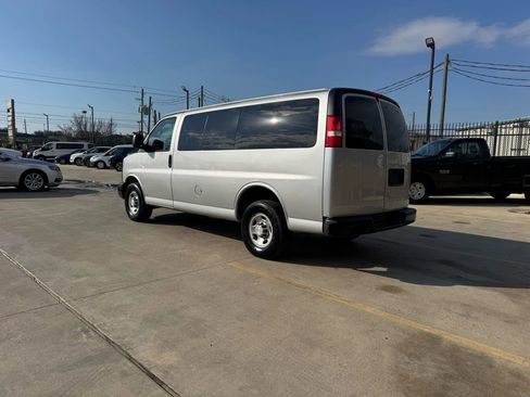 Used 2017 Chevrolet Express 2500 LS image 5