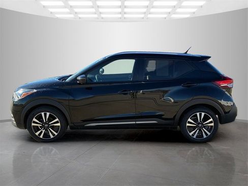 Used 2020 Nissan Kicks SR image 7