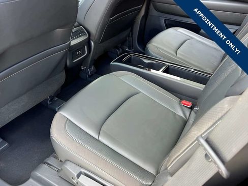 Used 2023 Nissan Pathfinder SL w/ SL Premium Package AWD/4WD image 13