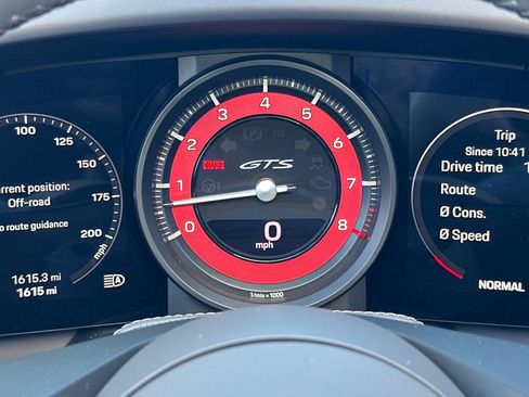 Used 2024 Porsche 911 Targa 4 GTS image 32