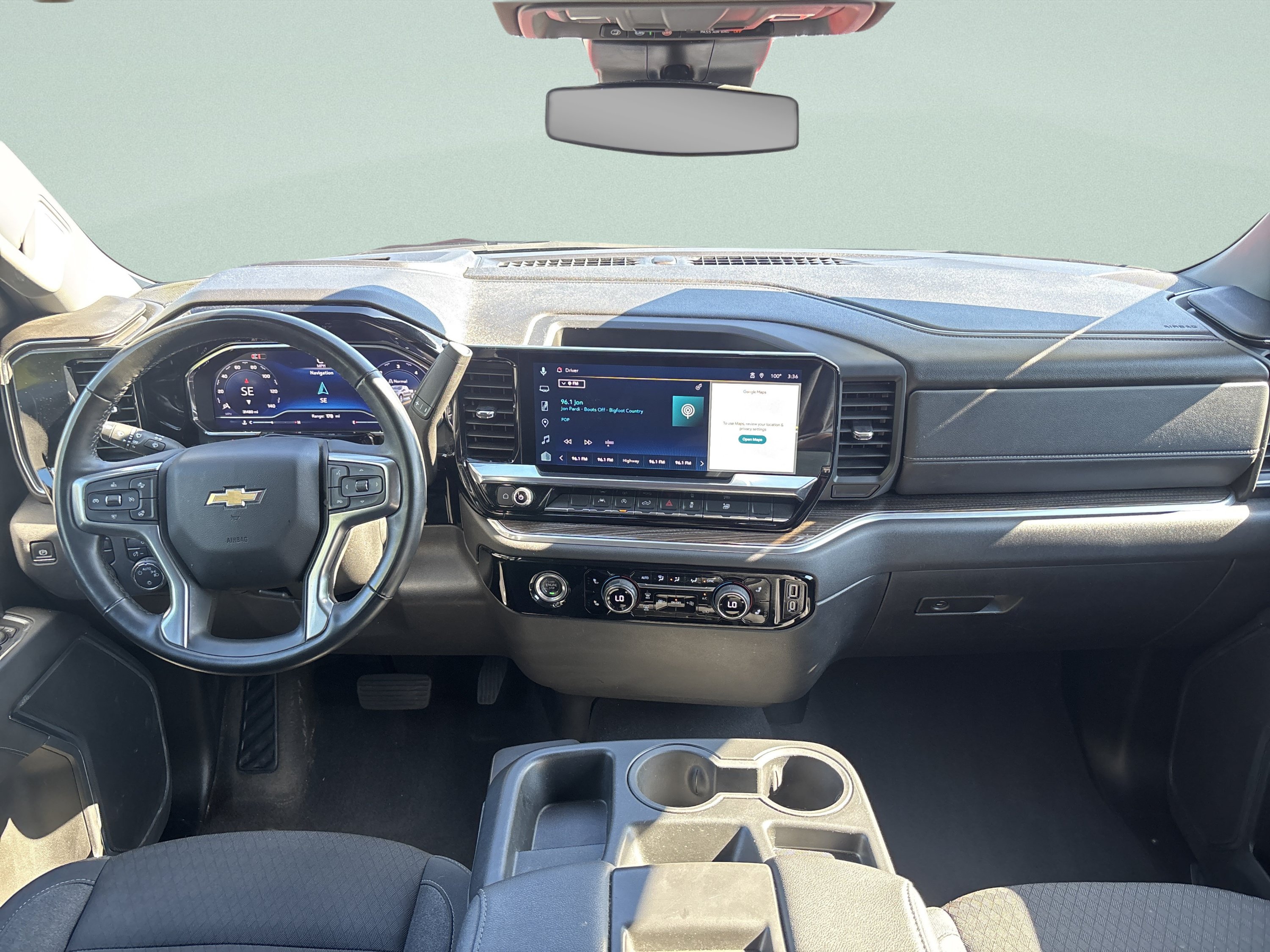 Used 2024 Chevrolet Silverado 1500 LT AWD/4WD image 19