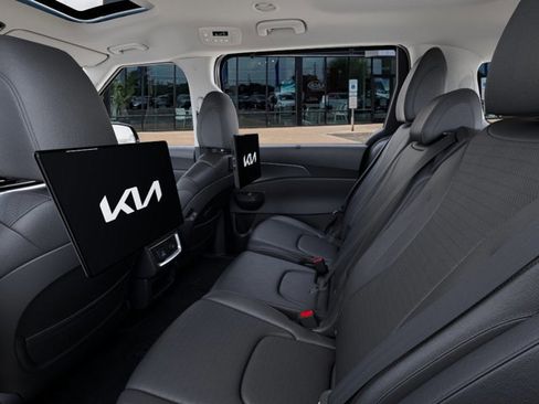 New 2025 Kia Carnival SX Prestige image 18