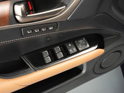 Used 2020 Lexus GS 350 AWD w/ Premium Package image 24