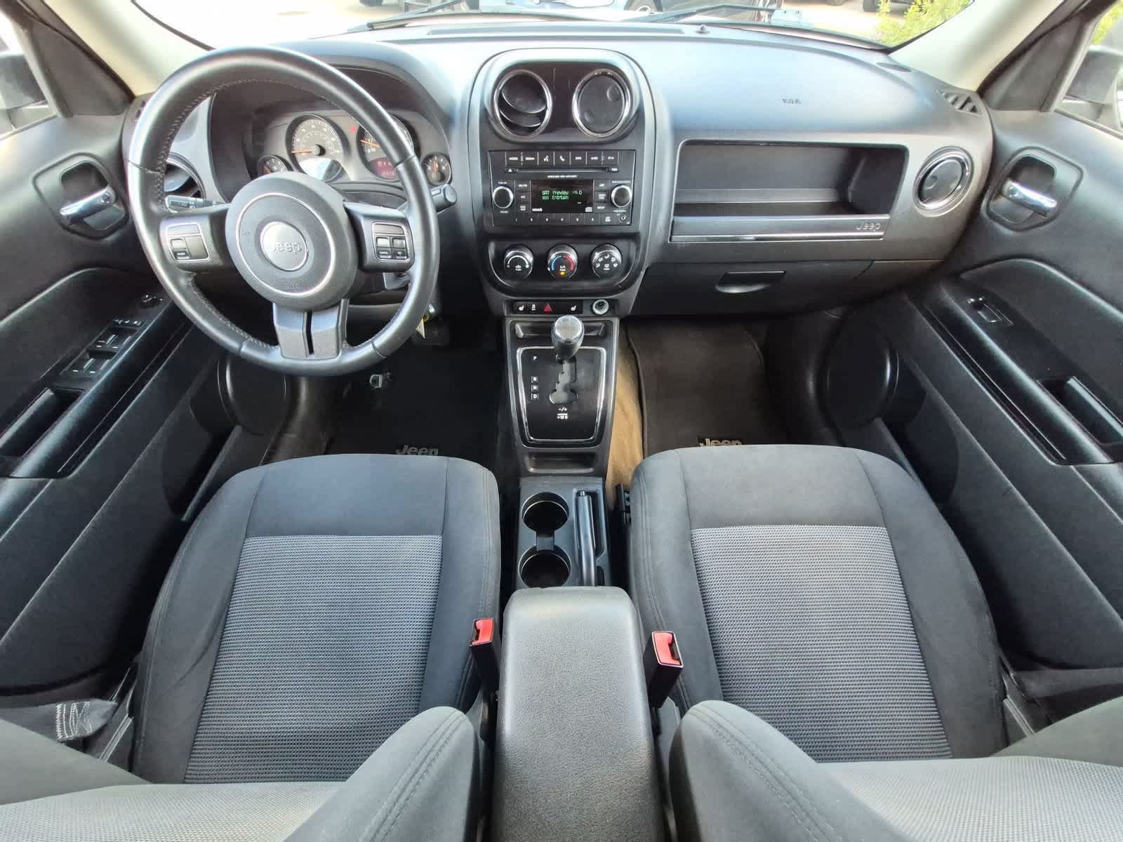 Used 2017 Jeep Patriot Latitude FWD image 15