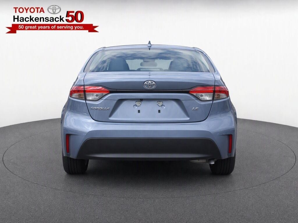 Certified 2025 Toyota Corolla LE FWD image 7