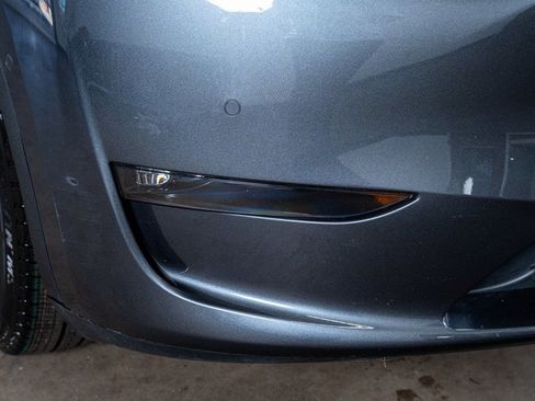 Used 2022 Tesla Model Y Long Range image 19