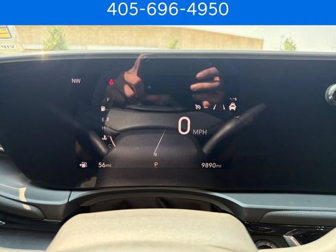 Used 2025 Buick Envista Sport Touring w/ Convenience II Package FWD image 19