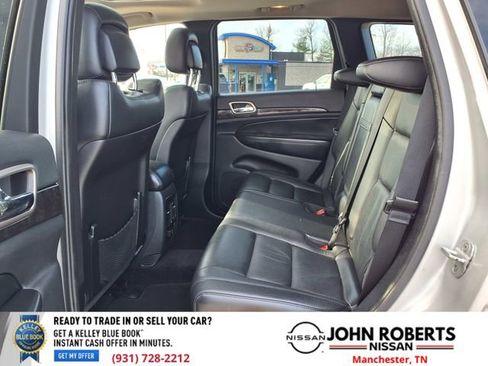 Used 2012 Jeep Grand Cherokee Laredo image 9