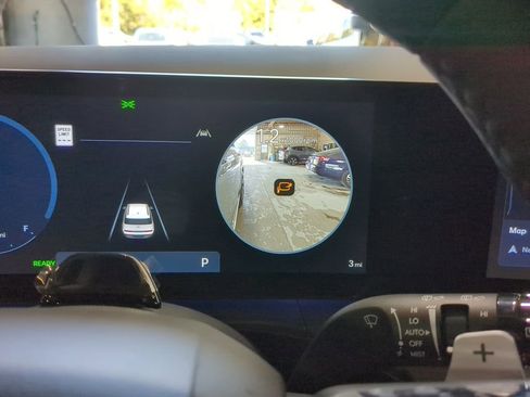 Used 2025 Hyundai Santa Fe Limited image 53