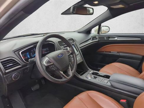 Used 2019 Ford Fusion Titanium image 7