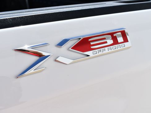 Used 2026 GMC Sierra 1500 SLT w/ SLT Premium Package AWD/4WD image 7