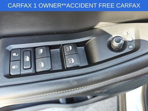 Used 2024 Jeep Grand Cherokee L Laredo image 33