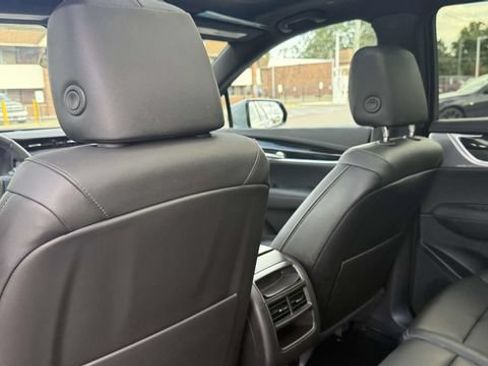 Certified 2024 Cadillac XT5 Premium Luxury FWD image 30