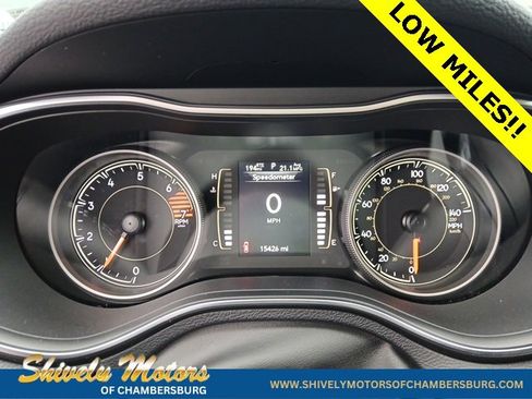 Used 2020 Jeep Cherokee Latitude Plus image 24