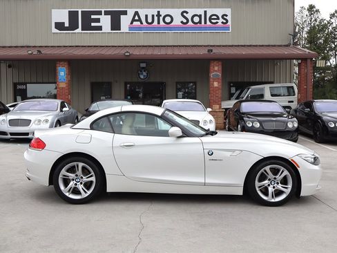 Used 2010 BMW Z4 sDrive35i RWD image 15