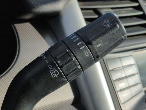 Used 2013 Ford Edge SEL image 25