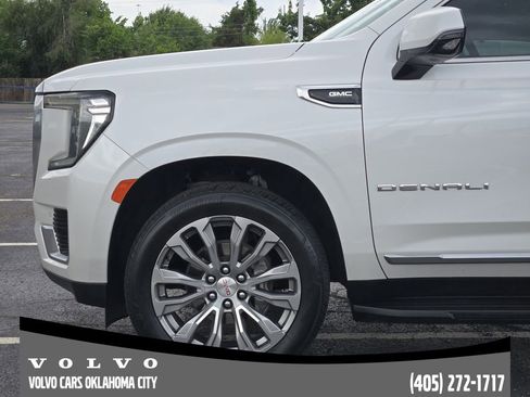 Used 2024 GMC Yukon XL Denali AWD/4WD image 6