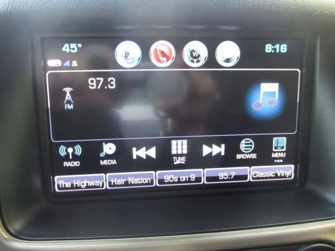 Used 2018 GMC Yukon Denali image 20