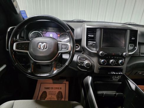 Used 2022 RAM 1500 Big Horn AWD/4WD image 9
