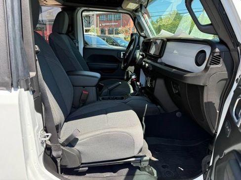 Used 2026 Jeep Wrangler Sport AWD/4WD image 19