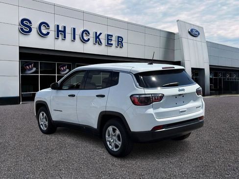 Used 2022 Jeep Compass Sport FWD image 3