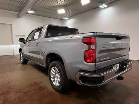 Used 2024 Chevrolet Silverado 1500 LT AWD/4WD image 36