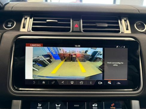 Used 2020 Land Rover Range Rover HSE image 34