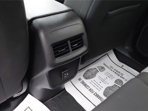 Used 2019 Chevrolet Equinox LT image 22