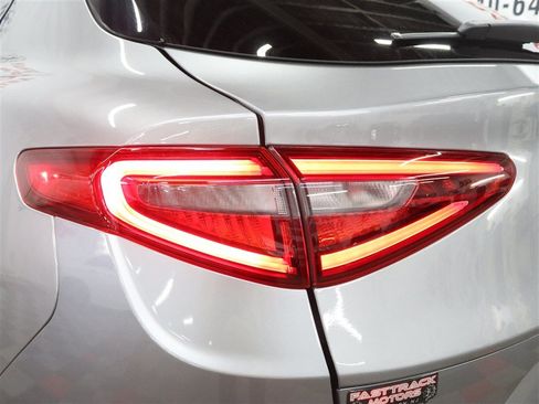 Used 2020 Alfa Romeo Stelvio Sport w/ Quick Order Package 22J Sport AWD/4WD image 10