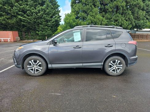 Used 2017 Toyota RAV4 LE w/ All Weather Liner Package AWD/4WD image 3