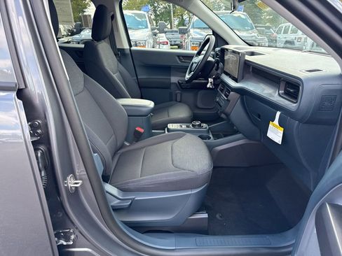 New 2025 Ford Maverick XL image 13