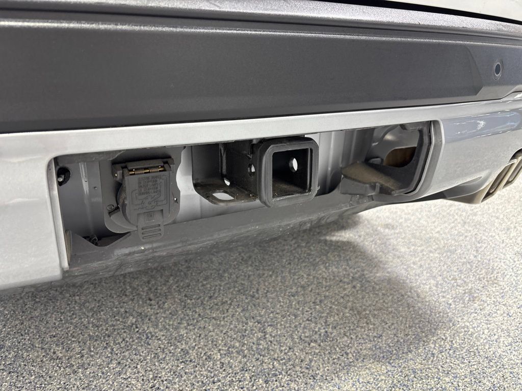 Used 2026 Chevrolet Traverse LT FWD image 59