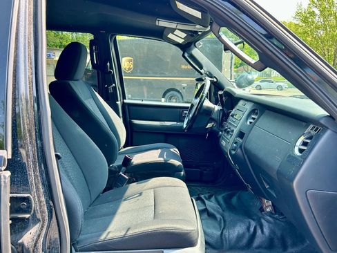 Used 2016 Ford Expedition XL image 14