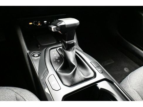 Used 2025 Kia K4 EX FWD image 36