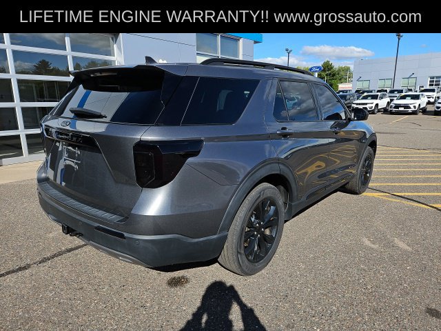 Used 2023 Ford Explorer XLT w/ Equipment Group 202A AWD/4WD image 7