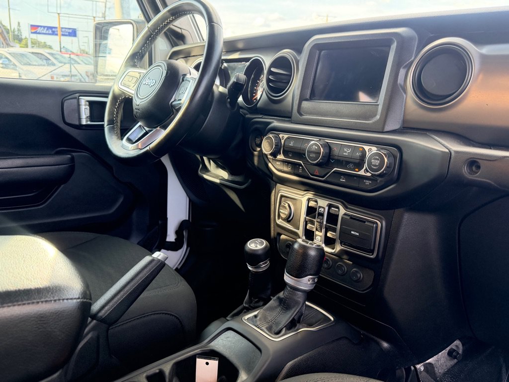 Used 2020 Jeep Gladiator Sport w/ Quick Order Package 24S AWD/4WD image 18
