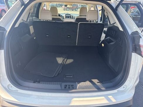 Used 2022 Ford Edge Titanium w/ Class II Trailer Tow Package image 14