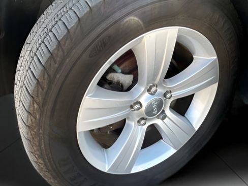 Used 2015 Jeep Compass FWD image 9