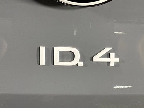 Certified 2024 Volkswagen ID.4 2WD image 24