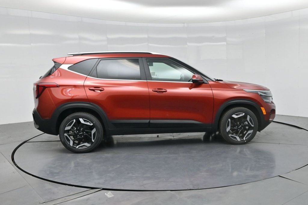 New 2026 Kia Seltos SX w/ SX Sunroof Package AWD/4WD image 9