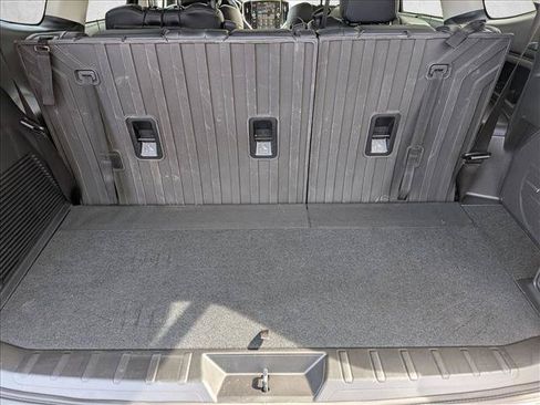 Certified 2025 Subaru Ascent Touring AWD/4WD image 2