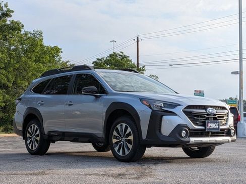 Used 2025 Subaru Outback Limited w/ Popular Package #2 AWD/4WD image 3