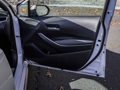 Certified 2023 Toyota Corolla SE image 14